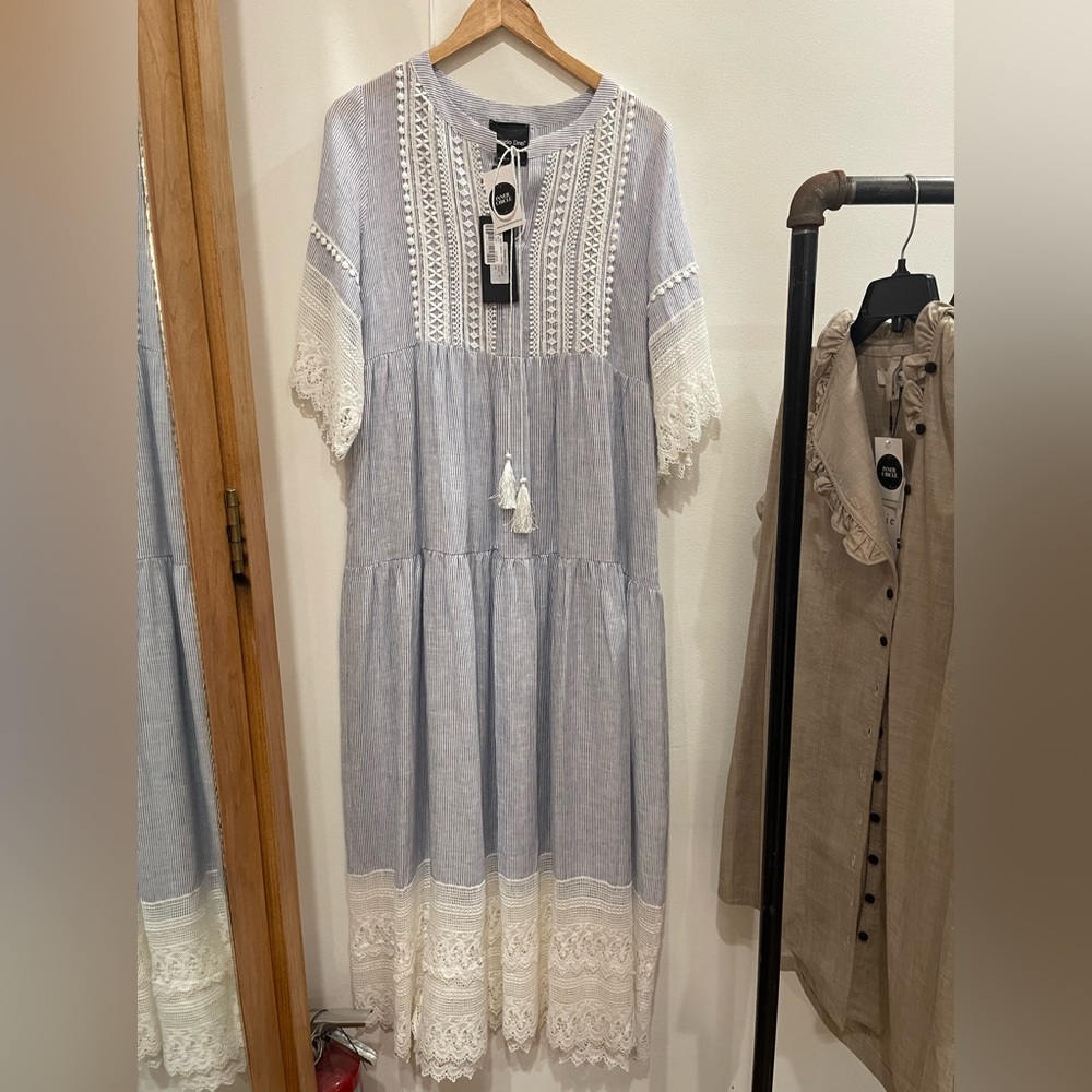 Daniela Drei embroidered linen dress